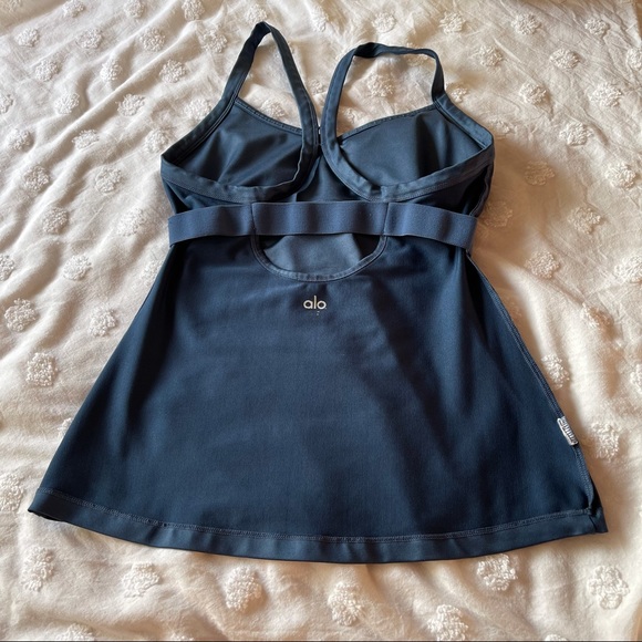 Alo tank top - Picture 5 of 15